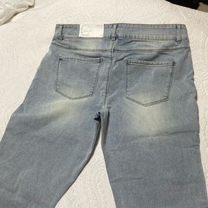 Cato Mid Rise Skinny Crop Jean size 14